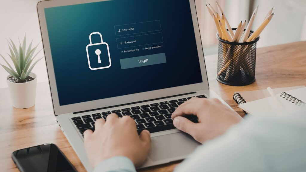 Osoba zastanawia się, jak utworzyć silne hasło, które zapamięta na co dzień.