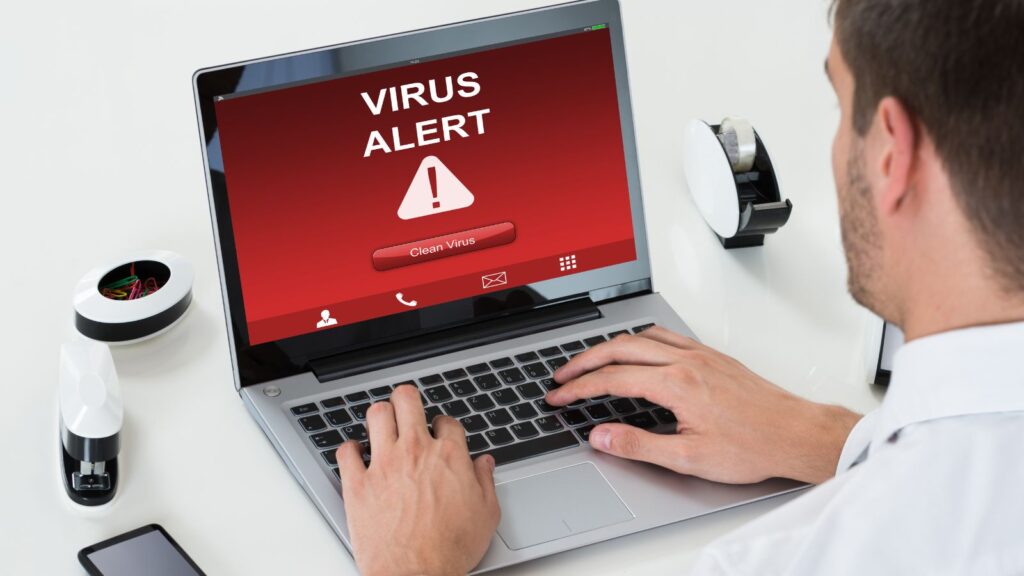 Wirus lub złośliwe oprogramowanie rozprzestrzeniające się przez komunikatory internetowe.